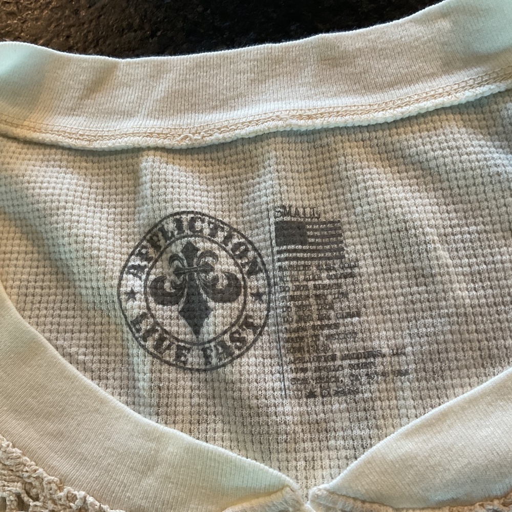 NWT Crochet Thermal Henley by Affliction - Picture 8 of 10